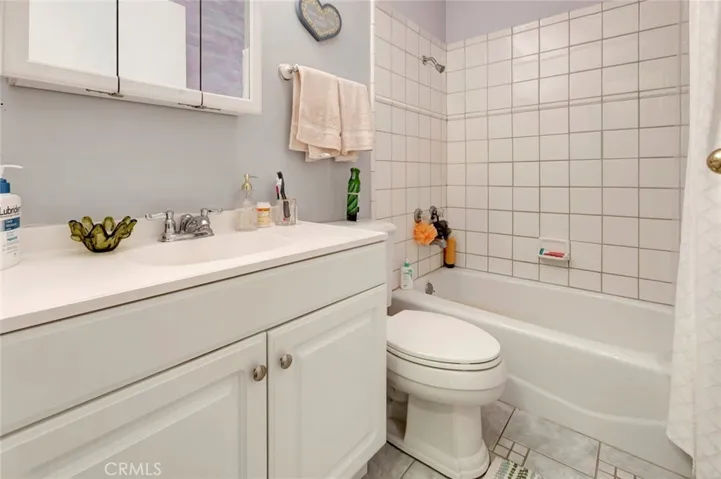 908 Roswell Avenue, Long Beach, California 90804