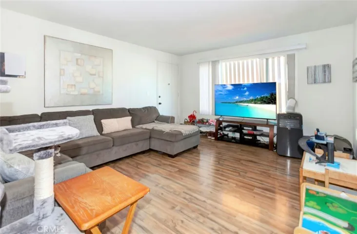 908 Roswell Avenue, Long Beach, California 90804