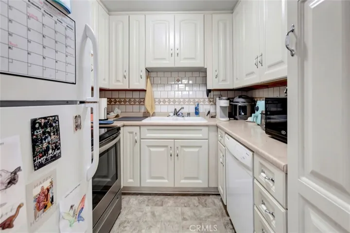908 Roswell Avenue, Long Beach, California 90804