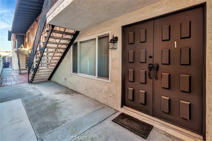 908 Roswell Avenue, Long Beach, California 90804