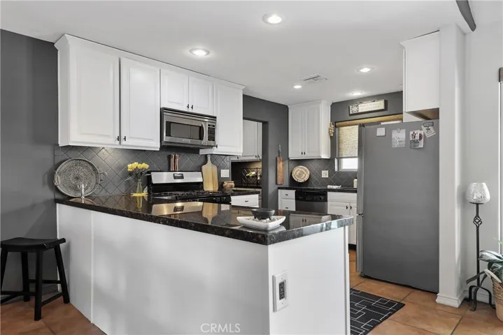 2401 N Milo Drive, Palm Springs, California 92262