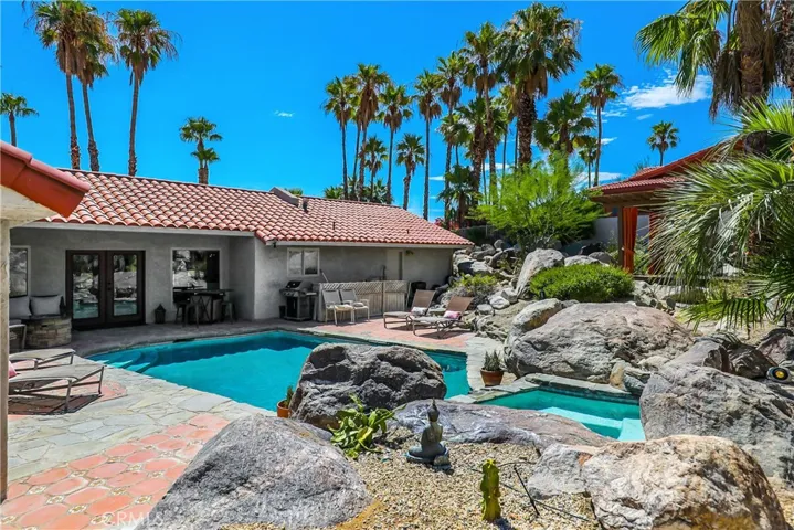 2401 N Milo Drive, Palm Springs, California 92262