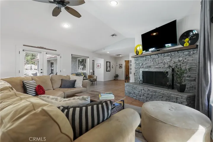 2401 N Milo Drive, Palm Springs, California 92262