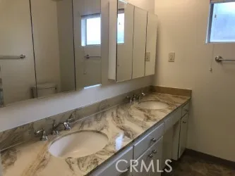 Master Bath with dual sinks (1 of 2 baths)