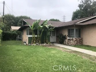 Front of Home and lawn additional view