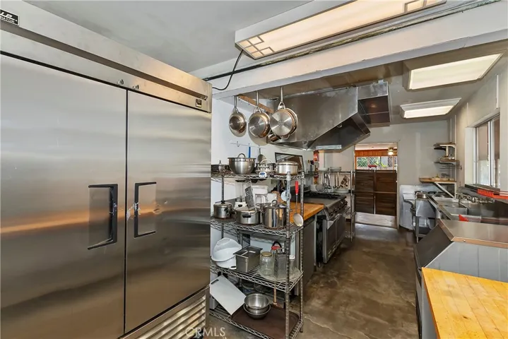 39167 Rim Of The World Drive, Fawnskin, California 92333