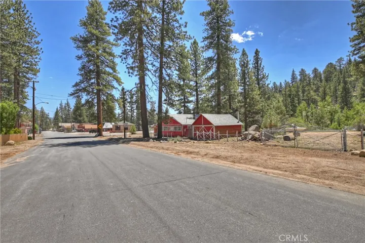 39167 Rim Of The World Drive, Fawnskin, California 92333