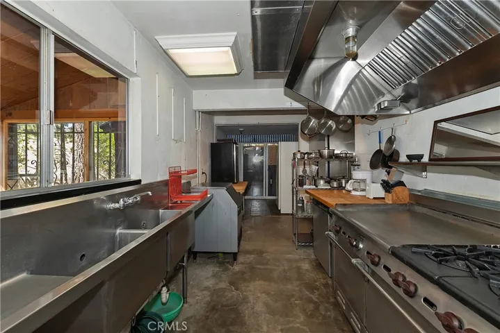 39167 Rim Of The World Drive, Fawnskin, California 92333