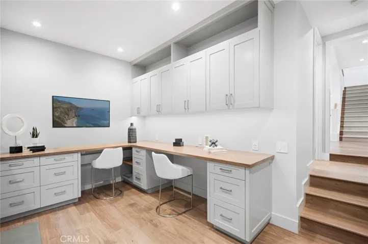 460 Holly Street, Laguna Beach, California 92651