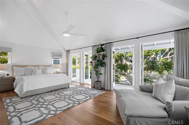 460 Holly Street, Laguna Beach, California 92651