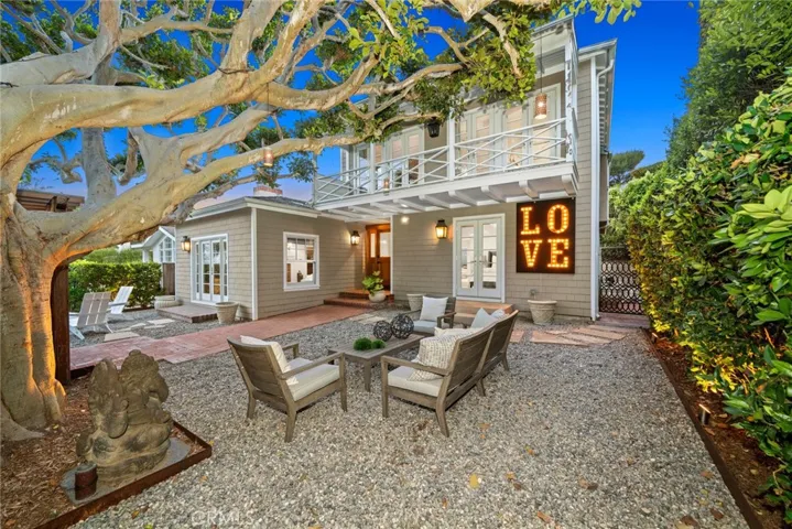 460 Holly Street, Laguna Beach, California 92651