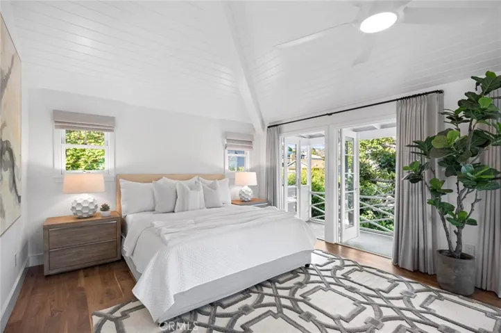 460 Holly Street, Laguna Beach, California 92651
