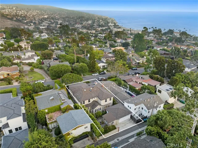 460 Holly Street, Laguna Beach, California 92651