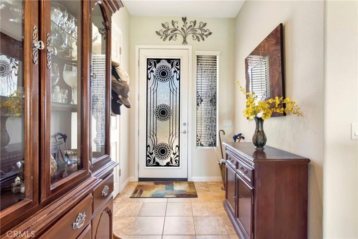 10299 Lakeshore Drive, Apple Valley, California 92308