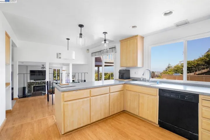 6301 Bonita Ct, Richmond, California 94806