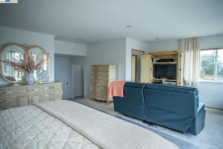 6301 Bonita Ct, Richmond, California 94806