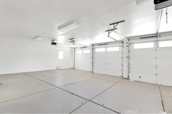 3 Car Garage