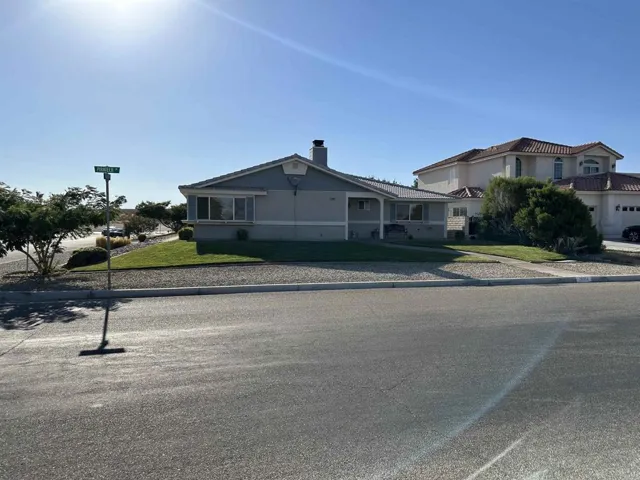 26914 Pirateer Lane, Helendale, California 92342