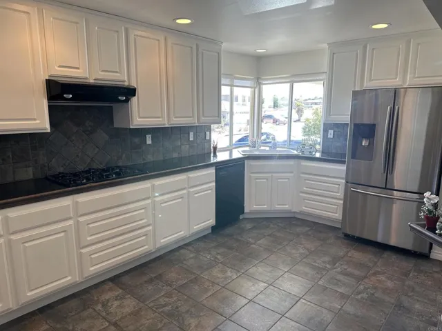 26914 Pirateer Lane, Helendale, California 92342