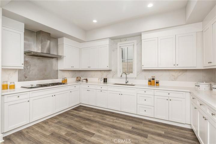 Second Kitchen