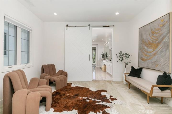 Master Bedroom‘s living space