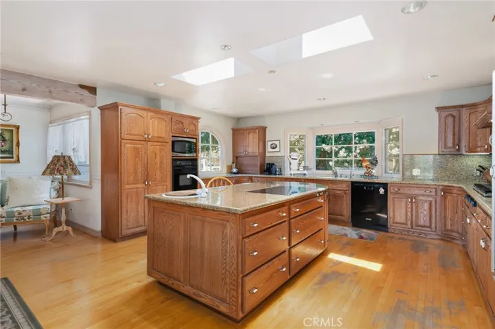 22434 Lassen Street, Chatsworth, California 91311