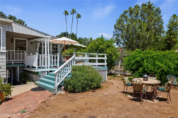 22434 Lassen Street, Chatsworth, California 91311