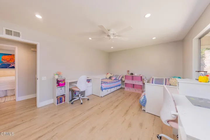 105 Valley Ridge