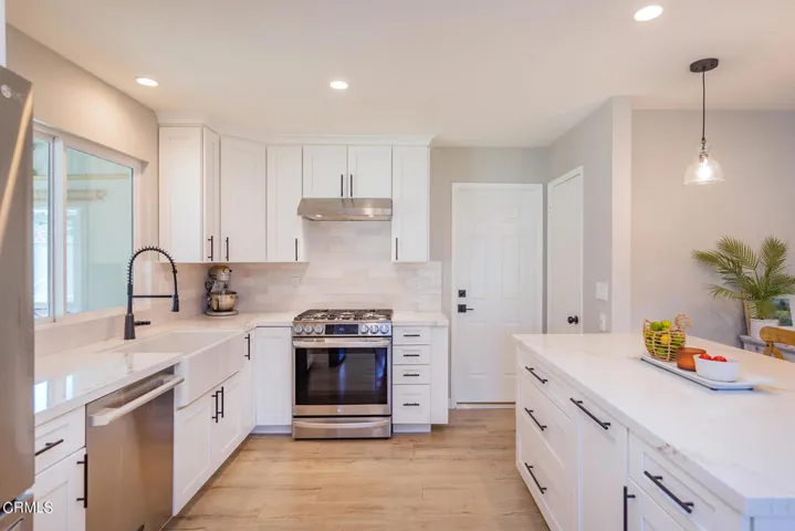 105 Valley Ridge