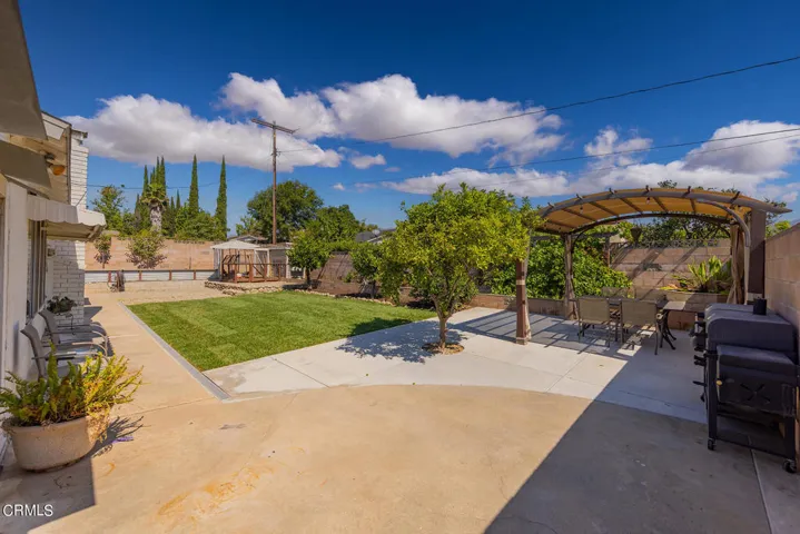 105 Valley Ridge