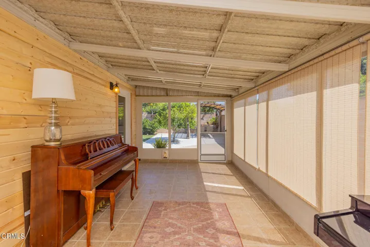 105 Valley Ridge