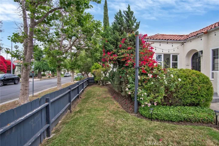 546 N Martel Avenue, Los Angeles, California 90036