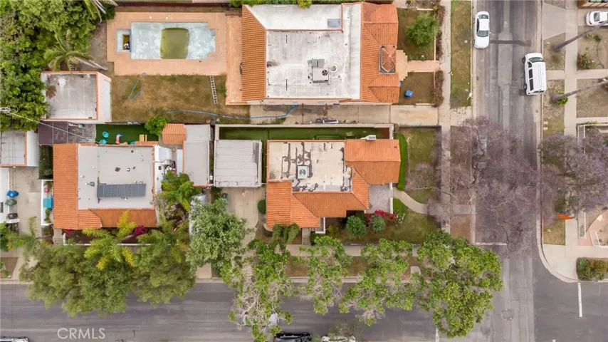 546 N Martel Avenue, Los Angeles, California 90036