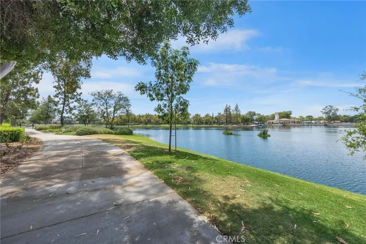 11 Via Lavendera, Rancho Santa Margarita, California 92688