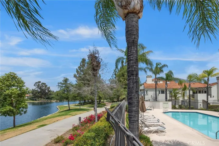 11 Via Lavendera, Rancho Santa Margarita, California 92688