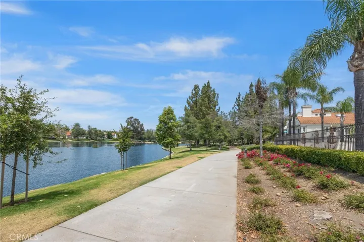 11 Via Lavendera, Rancho Santa Margarita, California 92688