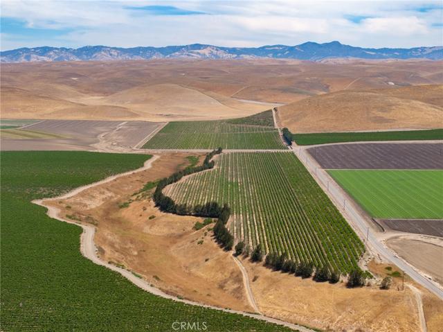 50577 Wild Horse Road, King City, California 93930