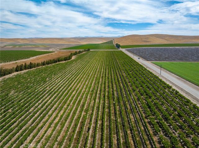 50577 Wild Horse Road, King City, California 93930