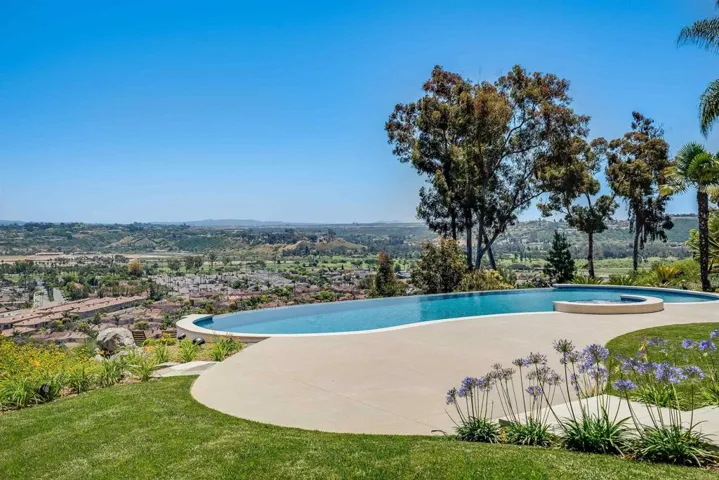 15465 Las Planideras, Rancho Santa Fe, California 92067