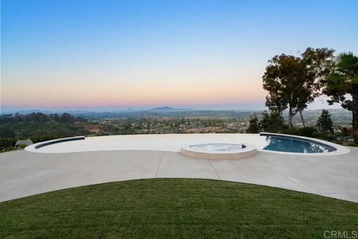 15465 Las Planideras, Rancho Santa Fe, California 92067