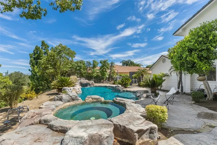 14185 Ashton Lane, Riverside, California 92508