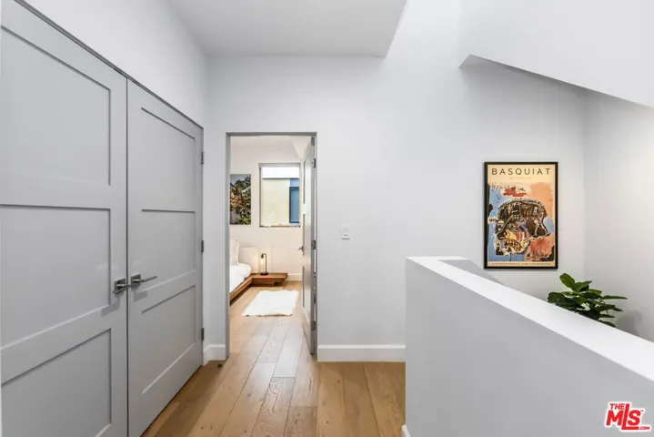 11404 W Talia Court, Studio City, California 91602