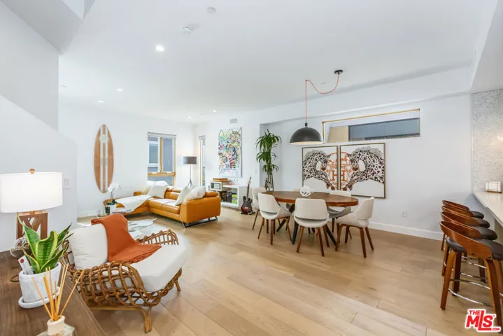 11404 W Talia Court, Studio City, California 91602