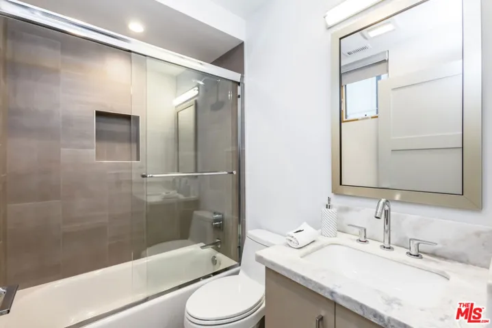 11404 W Talia Court, Studio City, California 91602