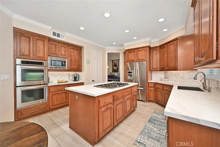 6546 Morningside Drive, Huntington Beach, California 92648