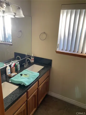 17753 Canyon Meadow Road, Victorville, California 92395