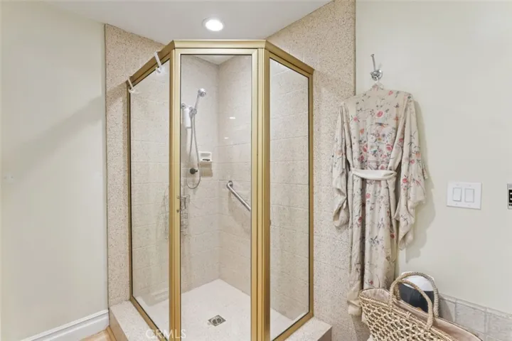 27620 Cedarwood Drive, Lake Arrowhead, California 92352