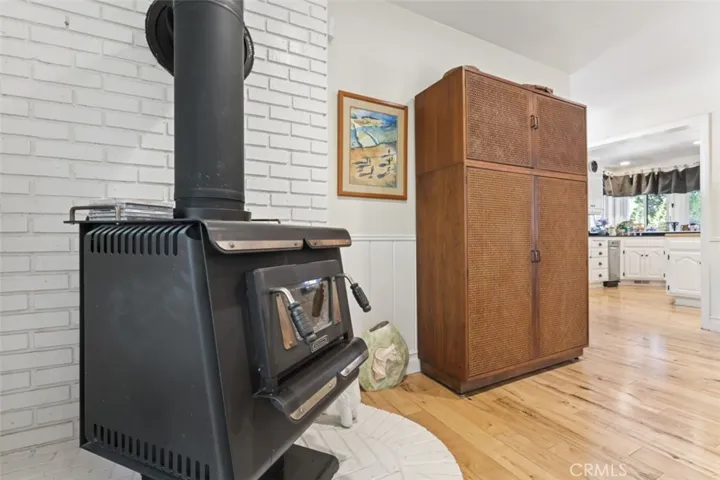 27620 Cedarwood Drive, Lake Arrowhead, California 92352