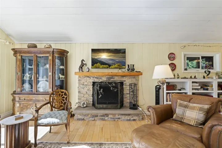 27620 Cedarwood Drive, Lake Arrowhead, California 92352