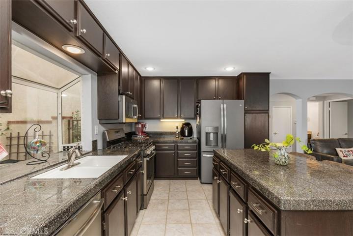 1292 Cypress Point, Banning, California 92220